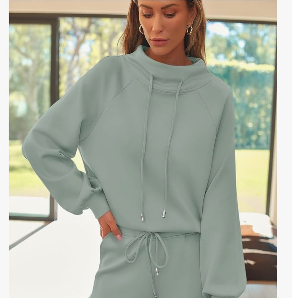 Automet Sage Green Two Piece Mock Neck Drawstring Top Wide Leg Pants Set Small
